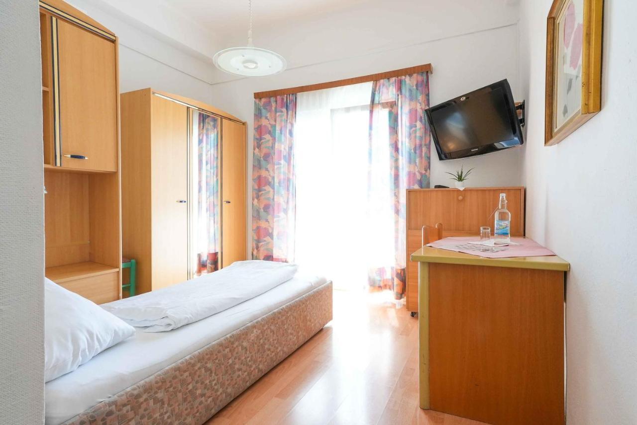 Strandhotel Pichler Seeboden Exterior photo