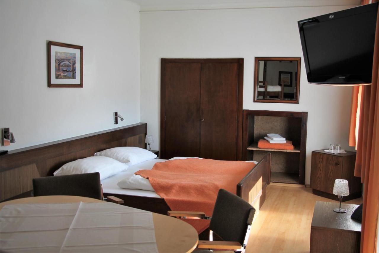 Strandhotel Pichler Seeboden Exterior photo