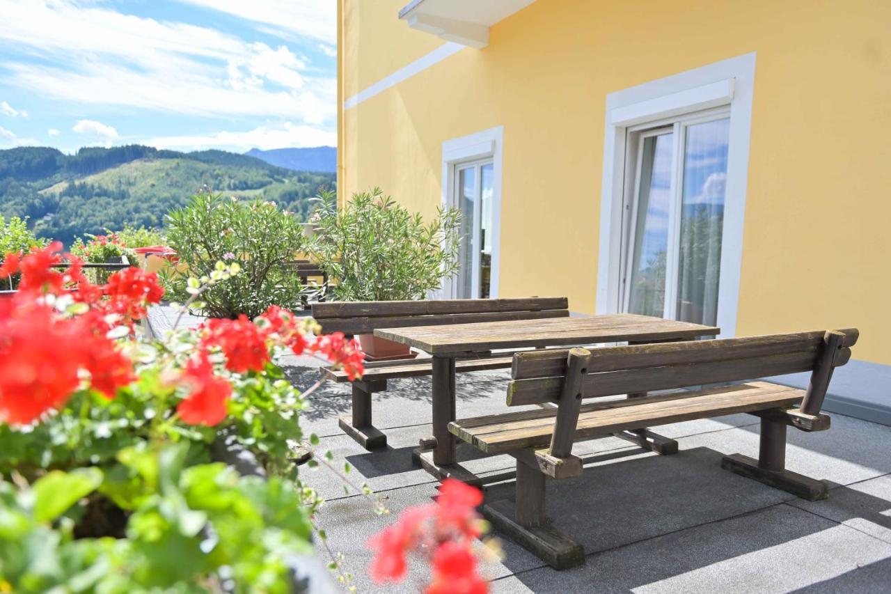 Strandhotel Pichler Seeboden Exterior photo