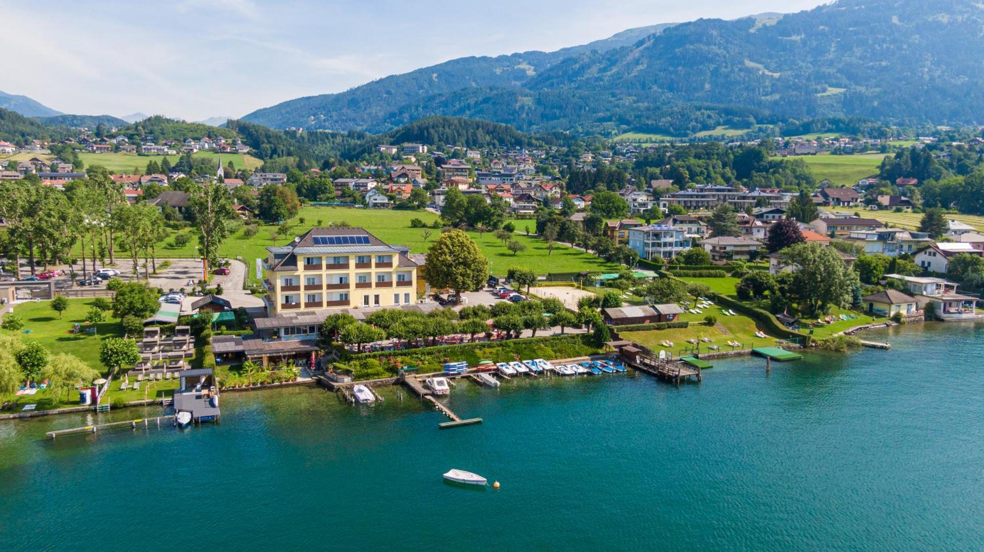 Strandhotel Pichler Seeboden Exterior photo