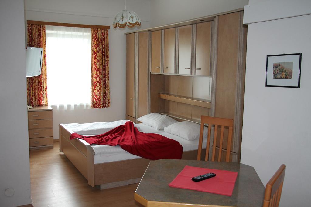 Strandhotel Pichler Seeboden Room photo